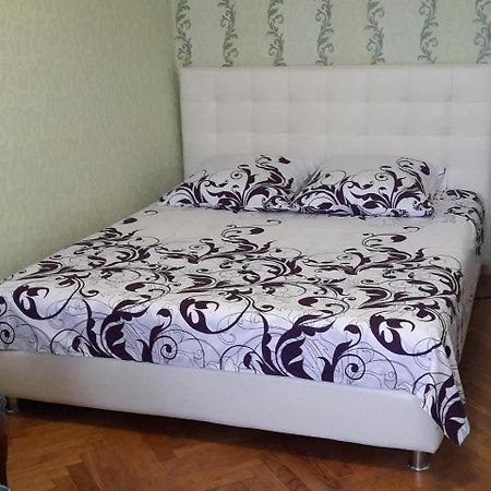 16 Вулиця Володимиро-Либідська Kiev Eksteriør billede
